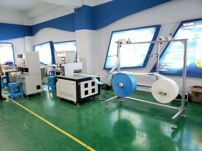 KN95口罩机(外置鼻梁)半自动生产线