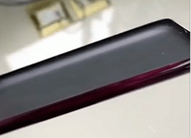 5G手机高压成型机为您解决3.5D复合板成型难题